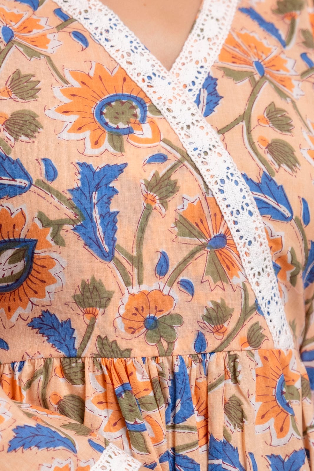 Peach Floral Cotton Short Kurti – V Neck Lace Detail
