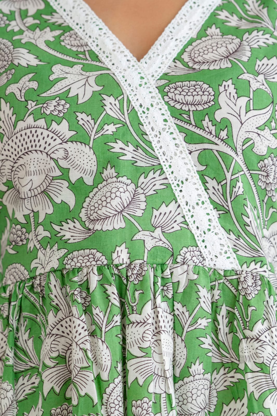 Floral Cotton Short Kurti –  V Neck Lace Detail - Green White