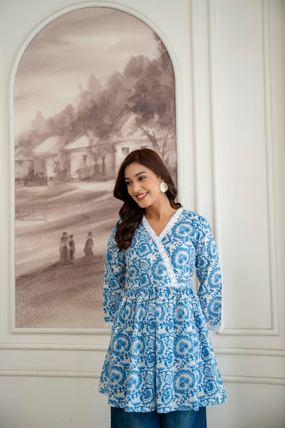 Paisley Cotton Short Kurti – V Neck Lace Detail - Blue White