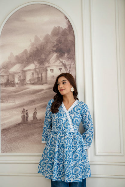 Paisley Cotton Short Kurti – V Neck Lace Detail - Blue White