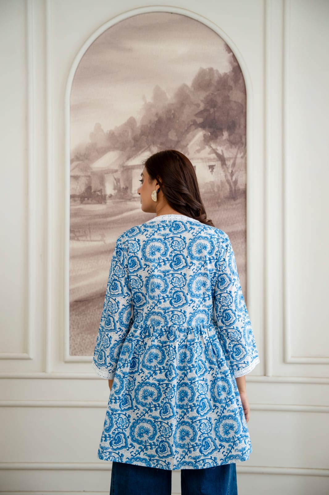 Paisley Cotton Short Kurti – V Neck Lace Detail - Blue White