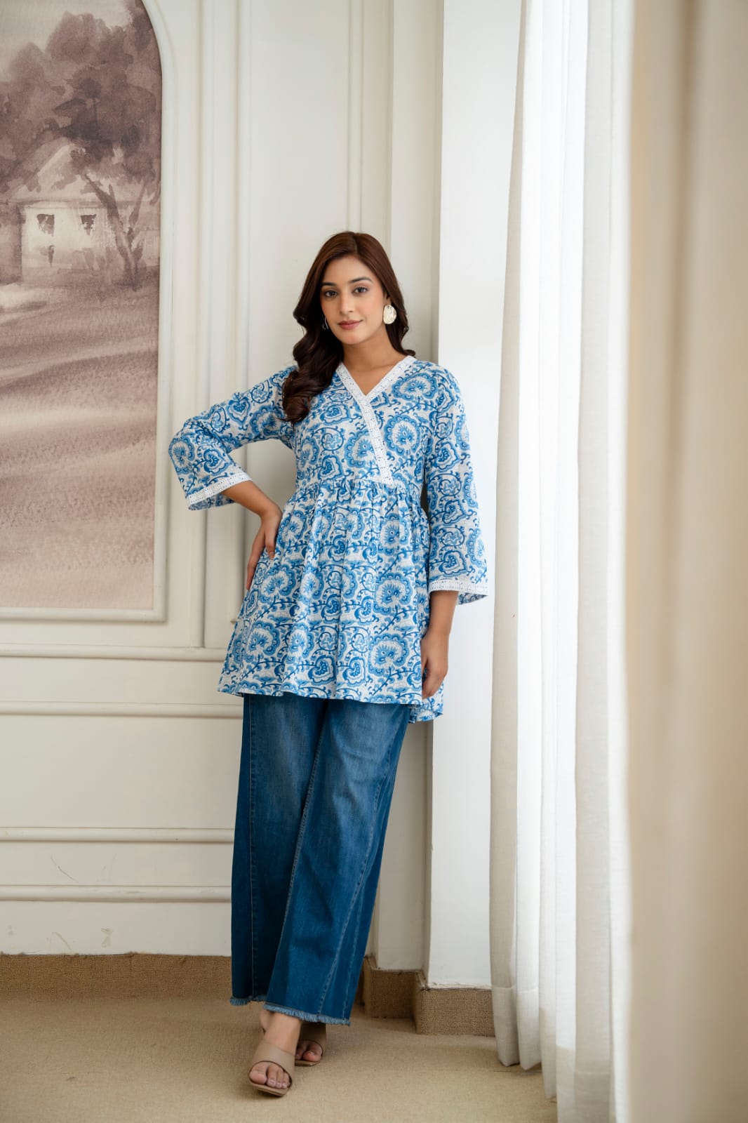 Paisley Cotton Short Kurti – V Neck Lace Detail - Blue White