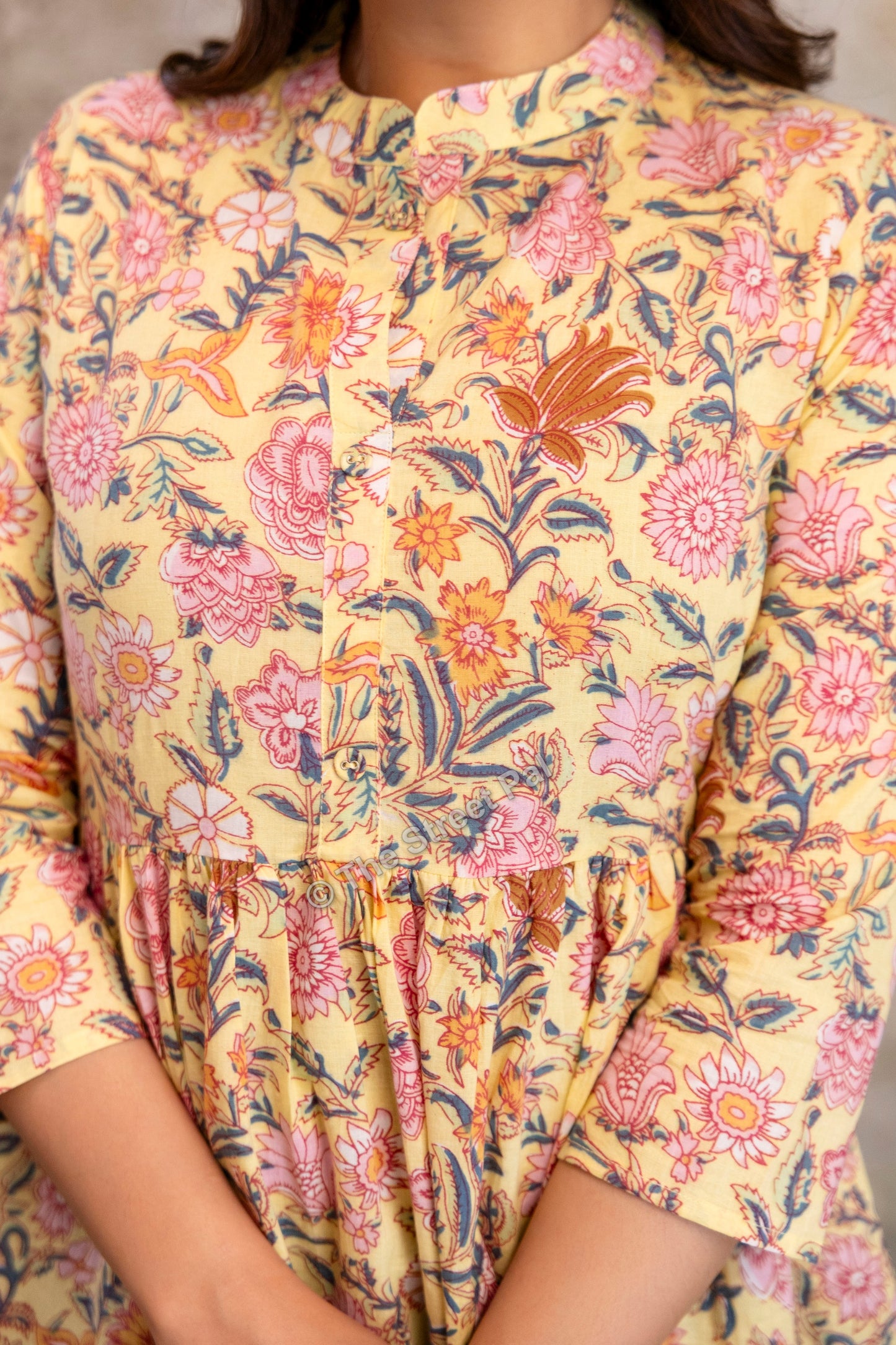 Floral Hand Block Cotton Short Kurti – Pastel Yellow Garden Print