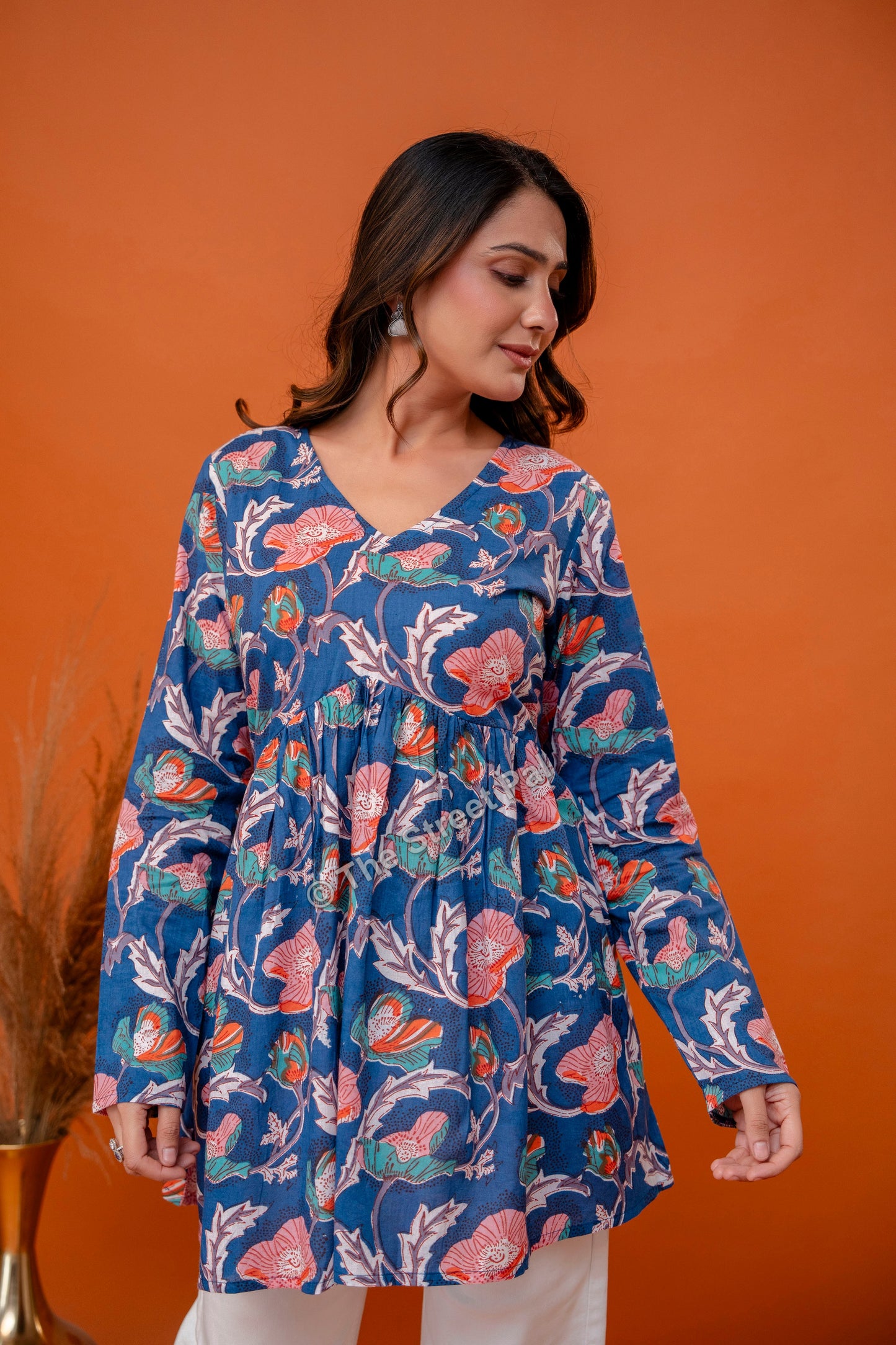 Floral Hand Block Cotton Short Kurti – Indigo Blue Multi