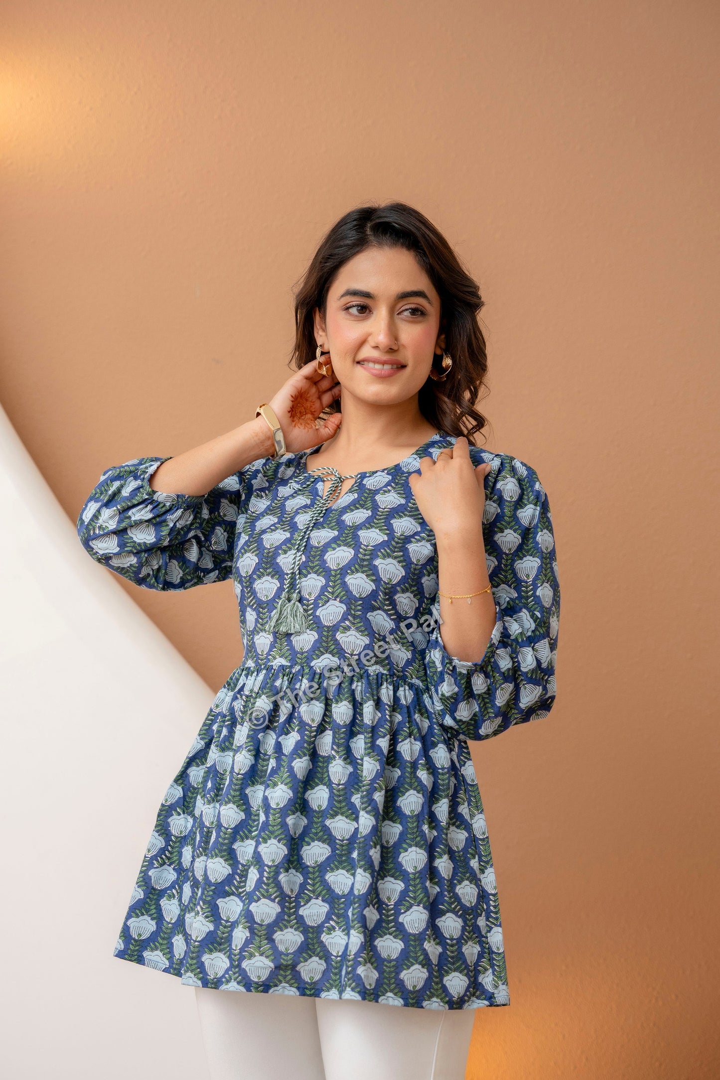 Hand Block Cotton Short Kurti – Indigo Blue Buta Print