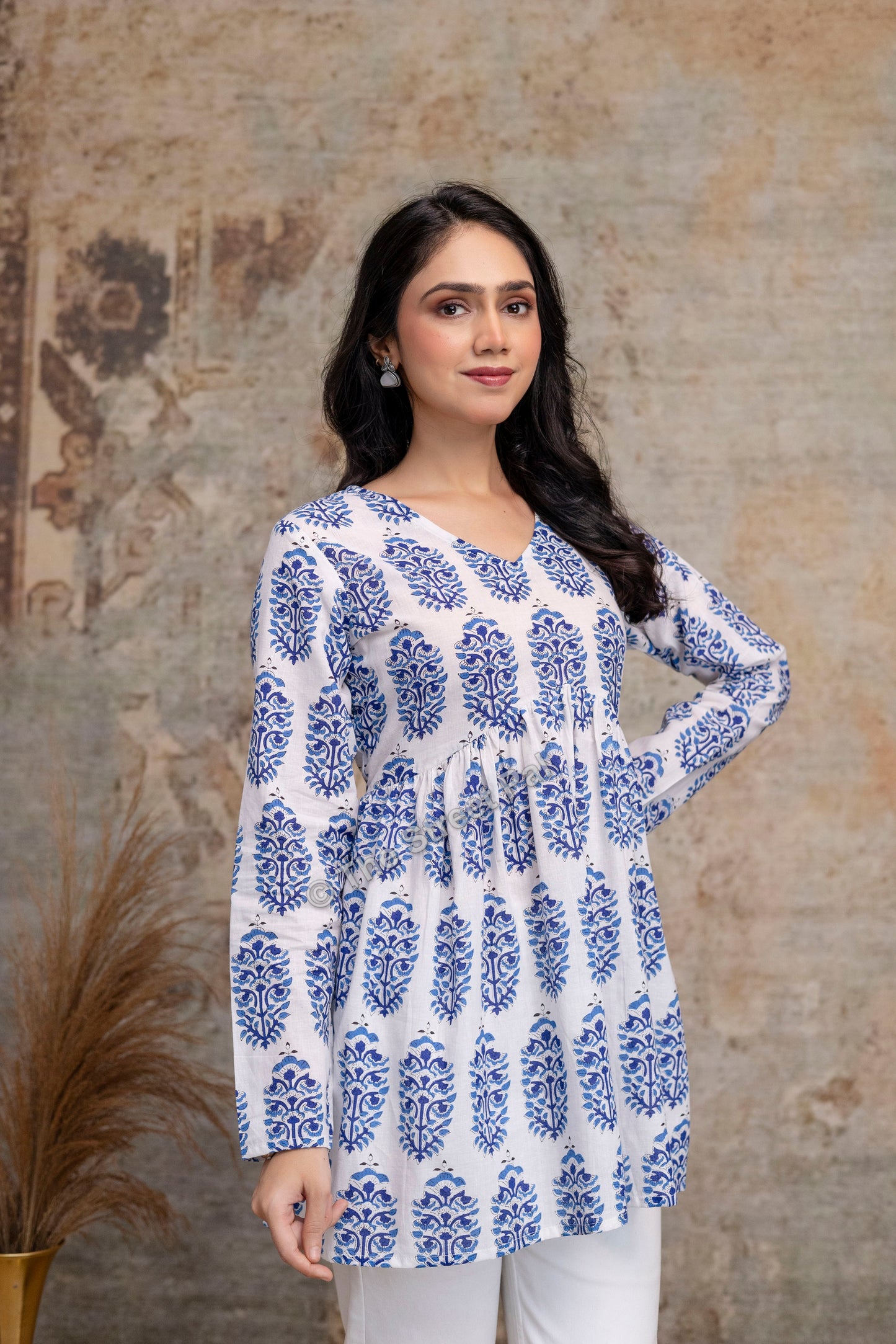 Hand Block Cotton Short Kurti – White & Blue Buta Print